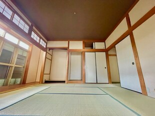 寝屋川市太秦中町戸建の物件内観写真